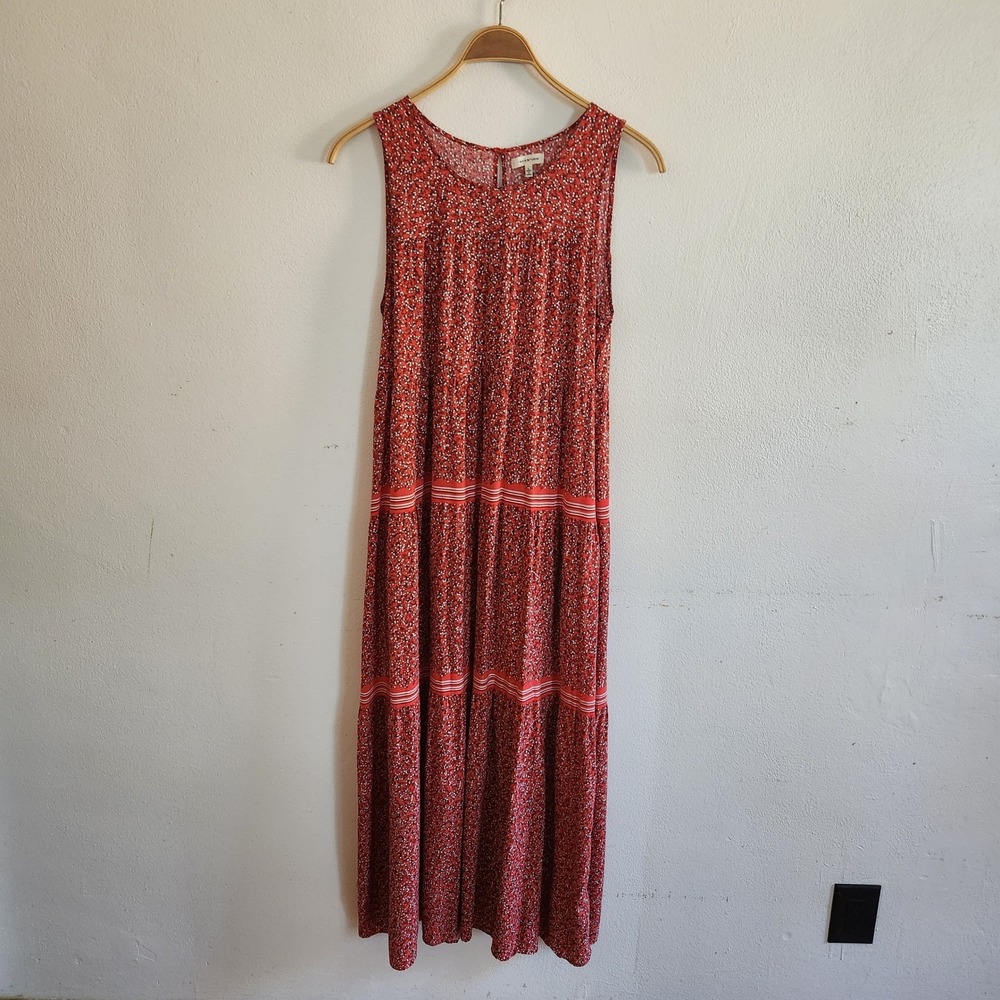 Max Studio Sleeveless Tiered Maxi Dress Large Red Ditsy Floral Boho Cottagecore